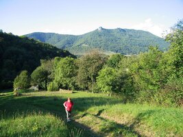 Tady už je vrch Hradová daleko za námi