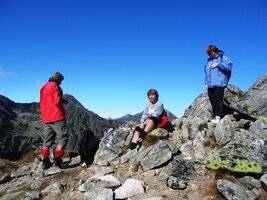 Vylezli jsme na vrchol a chvíli se tady rozhlíželi