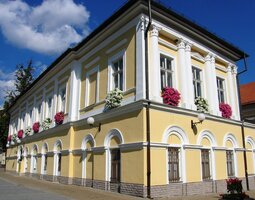 a prima restaurace v bývalé kurii