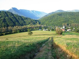 před malebnou vsí Muránská Lehota