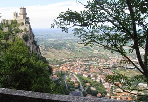 Město je o dobrých 300 m níže