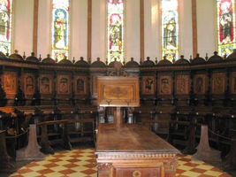 a duchovním se tu jistě i dobře sedí