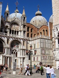 románsko-byzantinské chloubě města