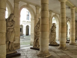 což je snadno rozeznatelné