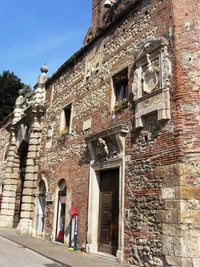 jako první divadlo pozdějších časů