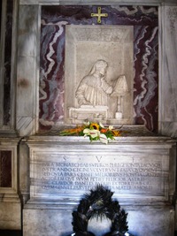 a kaple s hrobem Danta Allighieriho