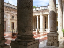 jsme vstoupili do lázeňského parku,