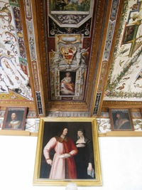 s portréty vladařů a jejich erby