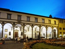a jdeme k náměstí Piazza Santa Maria Novella,