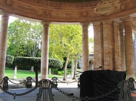 Nakonec jsme ji našli ve dvoraně