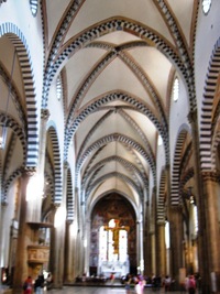 Gotika uvnitř je majestátní