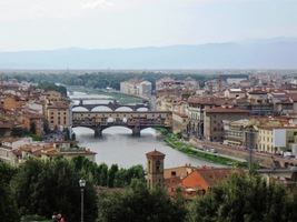 Nepřipomíná vám to pražské mosty?