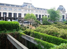 neb za chvíli nám jel vlak do Toulouse