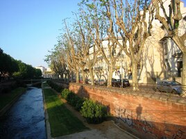 nás přivítal předjitřní Perpignan