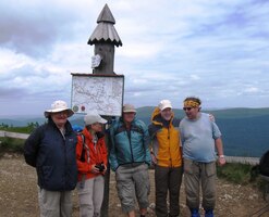 Teprve za ní se v závětří fotíme