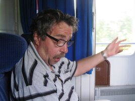 a Tomáš nám ve vlaku všechno ještě zopakoval a vysvětlil.