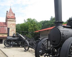 z pozdější doby (v pozadí vodárna)