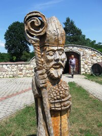 a hlídá to tu svatý Urban, patron vinařů