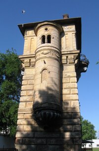 a nádhernou historickou vodárnou