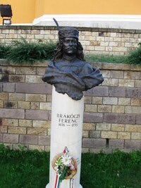 I národním hrdinům je ale dnes horko