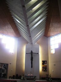 hned vedle místního nádraží