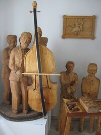 a v něm národopisné muzeum