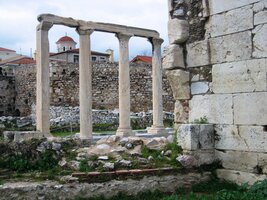 na cestě k Hadriánově knihovně