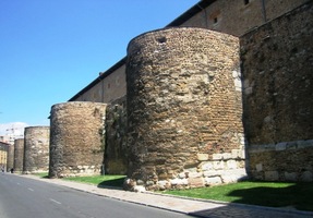 rozlehlé a dobře zachované