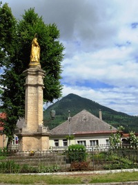 až k soše Immaculaty,