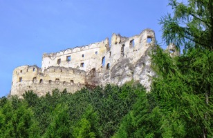 a tohle už hrad Lietava,