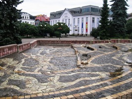 V této fontáně prý bývají ryby