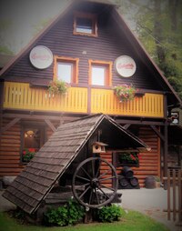 ale přežil z nich jen tento Valašský šenk