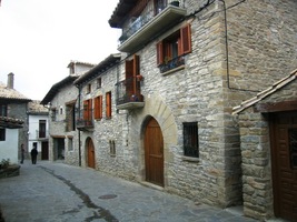 a zachovávají si svůj staletý charakter (tohle je Artieda)