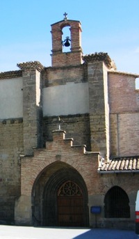 Nedaleko odtud je hlavní brána města,