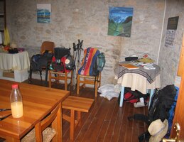 Albergue je tu subtilní a skrovně vybavené,