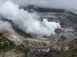 a pár šluků ze své dýmky míru