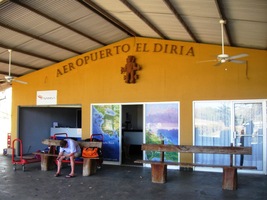 Na letišti už nás čekají