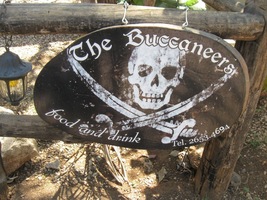 Piráti! Rychle zpátky!