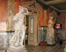 Má okázalý interiér