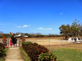 Mladí nás přišli vyprovodit