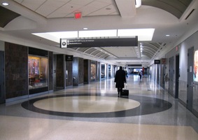 a mají tu všechno gigantické a globalizované