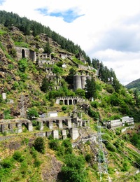 Kochali jsme se okolními skalami,