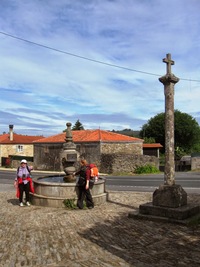 a připomínek pouti přibývá