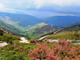 Pak se obzor zbarvil do modra