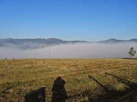 NE 18.5. - Ráno se objevily první zlověstné mlhy,