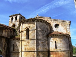 klášter San Salvador z 12.století,