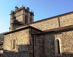 Hradní palác je tu spojen