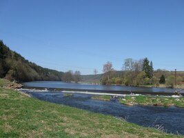 a chvíli se tu kochali její krásou