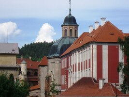 Prší - rychle autobusem zpět k autu do Kralovic!