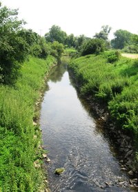 Dále jdeme podél říčky Blaty (říká se jí tu "Struha")